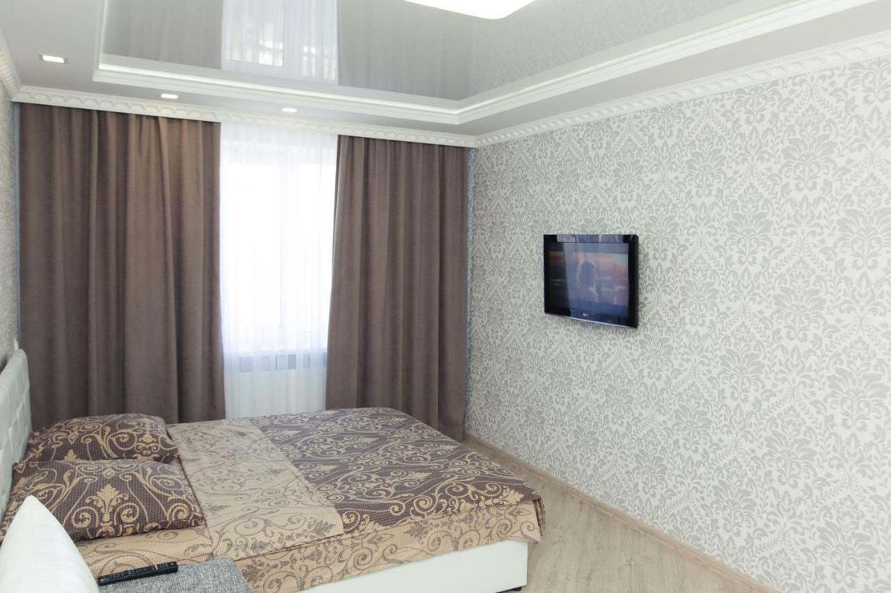 Luxury Apart-Hotel On Kondrateva Street スームィ エクステリア 写真